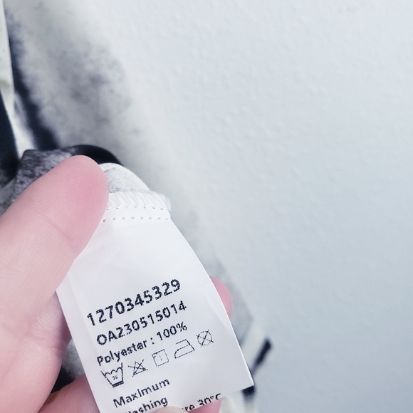 NWT REVOLVE/Minimalist Lovers Commense Button Down Abstract Top - Picture 8 of 8